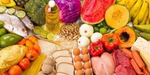 سبزیجات و میوه ها و غذاهای سالم